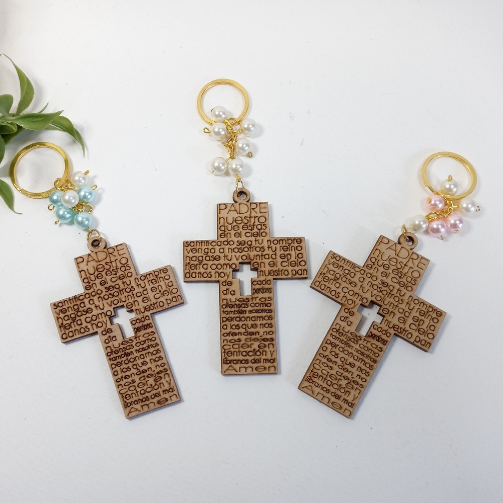 Keychain cross Our Father baptism party favors. First communion keychain cross